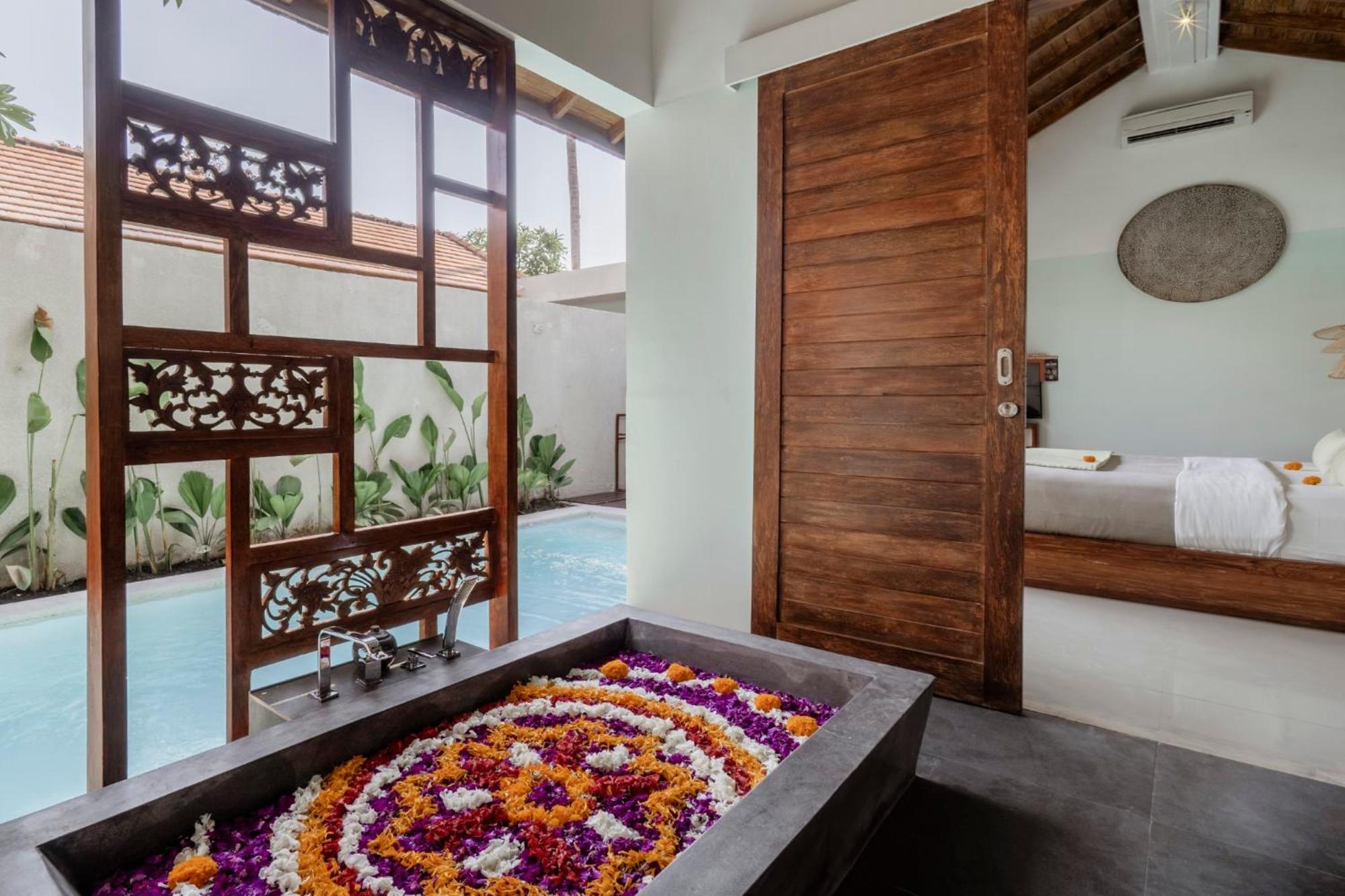 Manca Villa Canggu By Ini Vie Hospitality Екстериор снимка